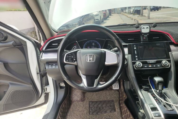 Used Honda Civic 2016 220TURBO CVT Luxury Edition Steering Wheel