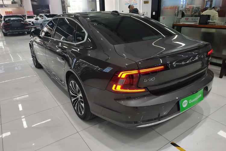 Used Volvo S90 2025 B5 Zhiyi Luxury Edition