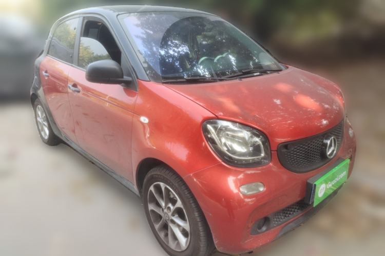 Used smart forfour 2018 1.0L 52 kW Dynamic Edition
