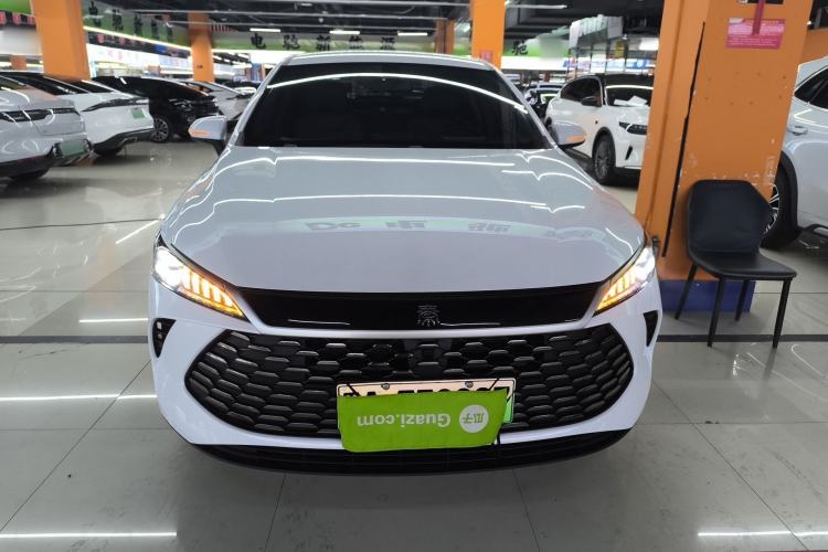 Used BYD Qin PLUS 2025 DM-i Smart Drive 55KM Leading Model
