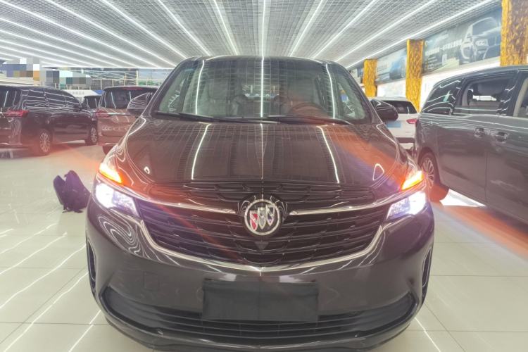 Used Buick GL8 2022 Land Cruiser Executive Class 652T Comfort Model
