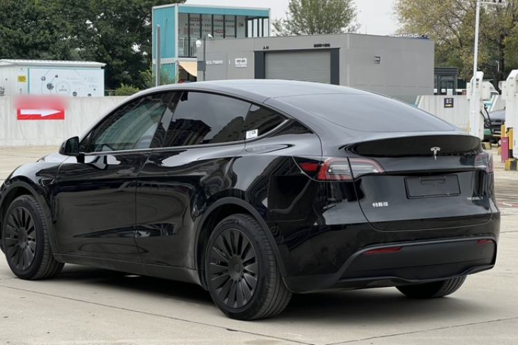 Used Tesla Model Y 2022 Rear-Wheel-Drive Version