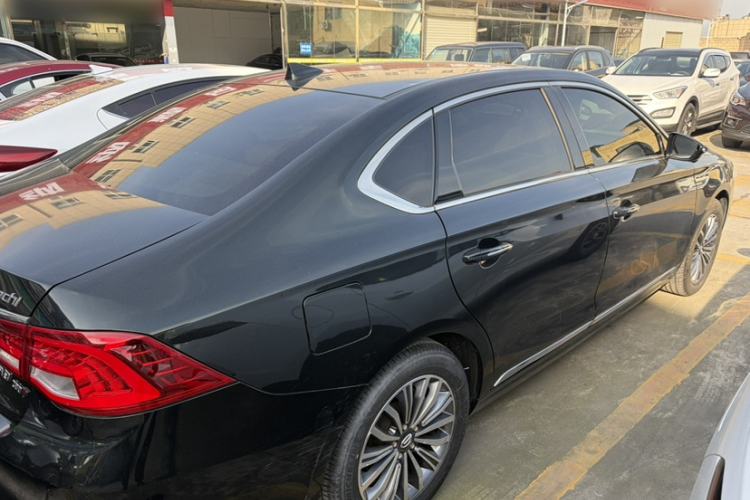 Used GAC Trumpchi GA8 2017 280T Executive Edition
