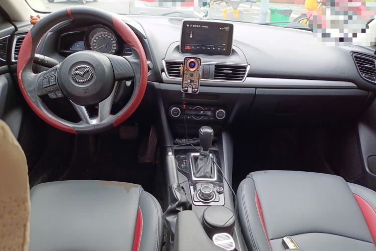 Used Mazda 3 Axela 2016 Sedan 1.5L Automatic Luxury Model Center Console