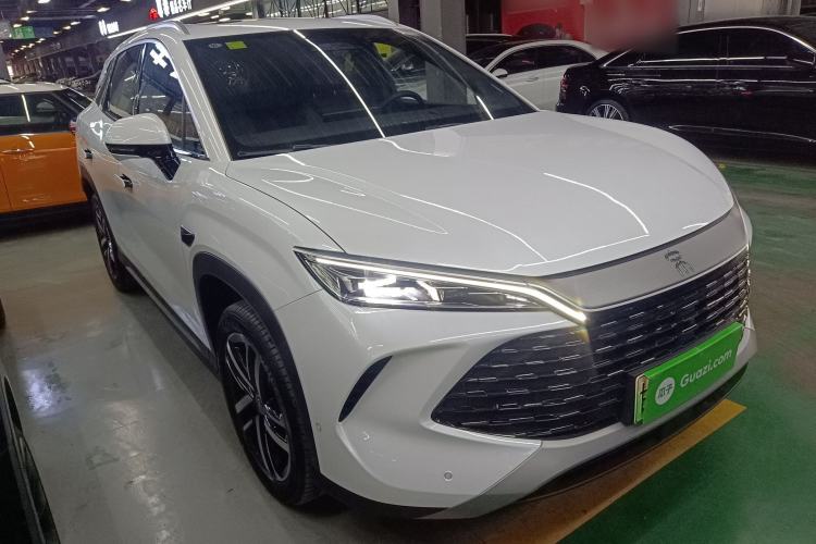 Used BYD Song L DM-i 2025 Intelligent Driving Version 112 km Leading Trim Front Right 45 Deg