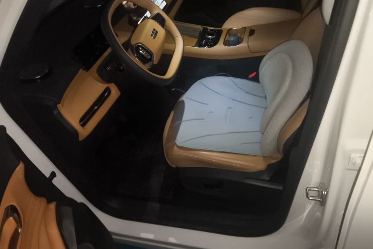 Used Geely Galaxy Galaxy Xingjian 7 EM-i 2025 120km Launch+ Version