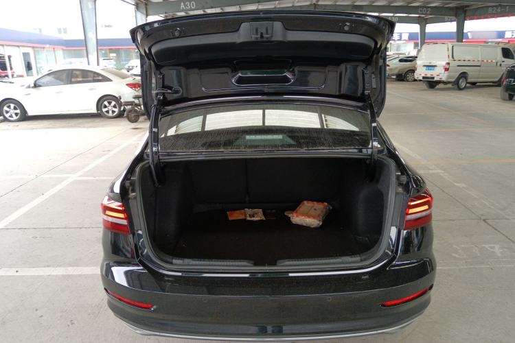 Used Volkswagen Lavida 2021 1.5L Automatic Comfort Edition