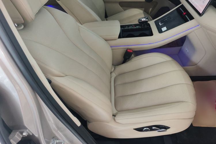 Used Hima AITO M7 2022 1.5T Four-Wheel Drive Luxury Edition
