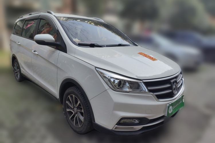 Used Baojun 730 2019 1.5L Manual Fashion Model 7-seater China VI