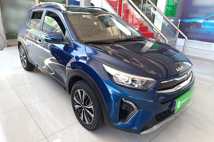 Used Kia kx1 Stonic 2021 1.4L CVT Fun Edition Front Right 45 Deg