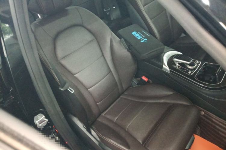 Used Mercedes-Benz GLC 2018 GLC 260 4MATIC Dynamic Edition Right Front Seat