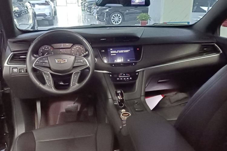 Used Cadillac XT5 2022 2.0T Two-Wheel Drive Luxury Version