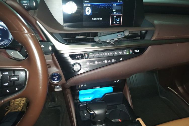 Used Lexus ES 2018 300h Premier Edition China VI Standard
