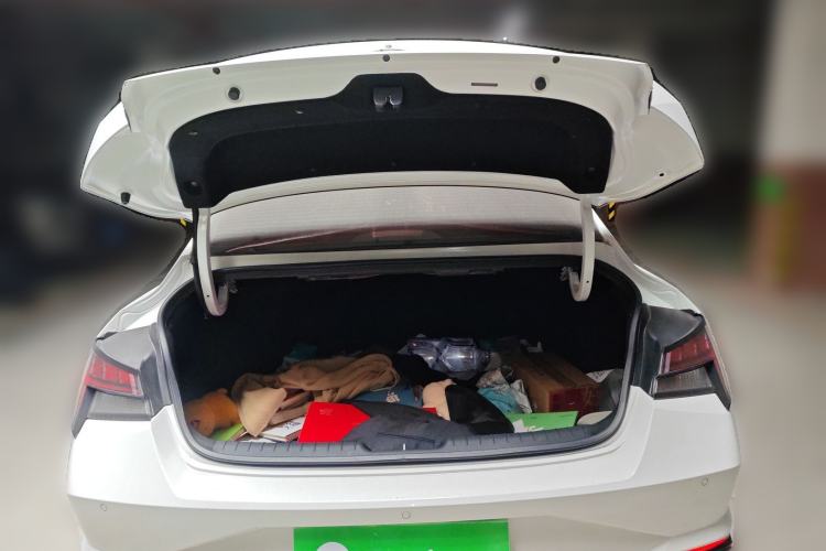 Used Hyundai Elantra 2022 1.5L CVT LUX Prestige Edition Trunk