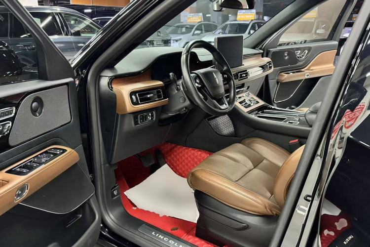 Used Lincoln Aviator 2023 3.0T V6 All-Wheel-Drive Executive Cruise Version Six Seats
