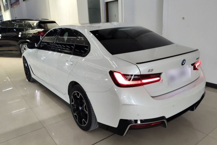 Used BMW i3 2023 eDrive 40 L Midnight Edition
