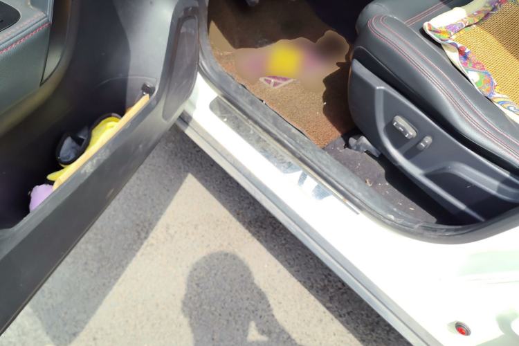 Used Yema T70 2016 1.8L Manual Elite Version Driver Seat