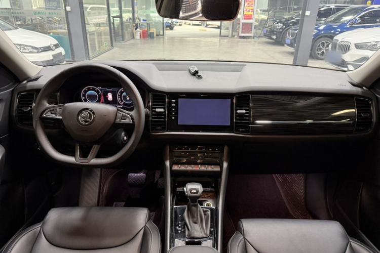 Used Skoda Kodiaq 2021 TSI330 5-Seater Two-Wheel-Drive Luxury Plus Edition