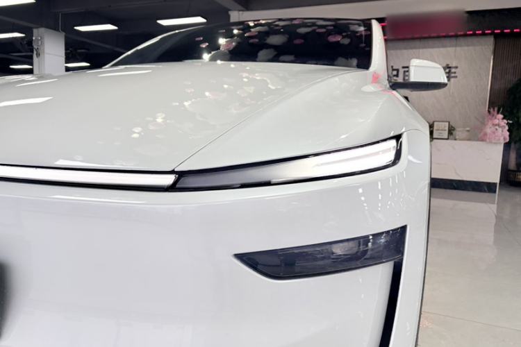 Used Tesla Model Y 2025 Rear-Wheel-Drive Version