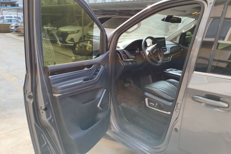 Used SAIC MAXUS G20 2021 Facelifted PLUS 2.0T Gasoline Automatic Luxury Edition
