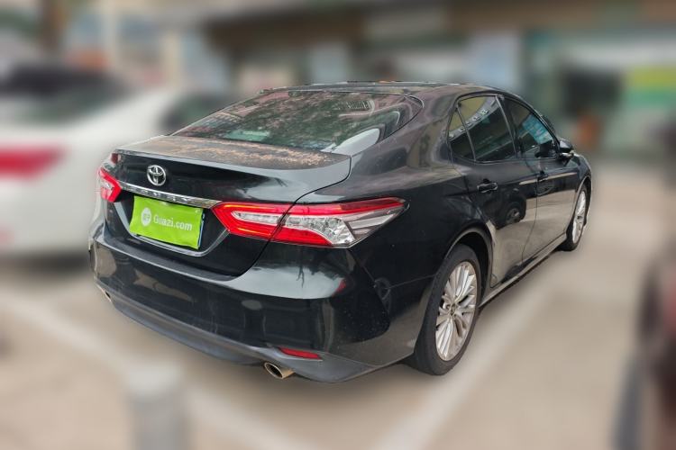Used Toyota Camry 2018 2.5G Luxury Edition Rear Right 45 Deg