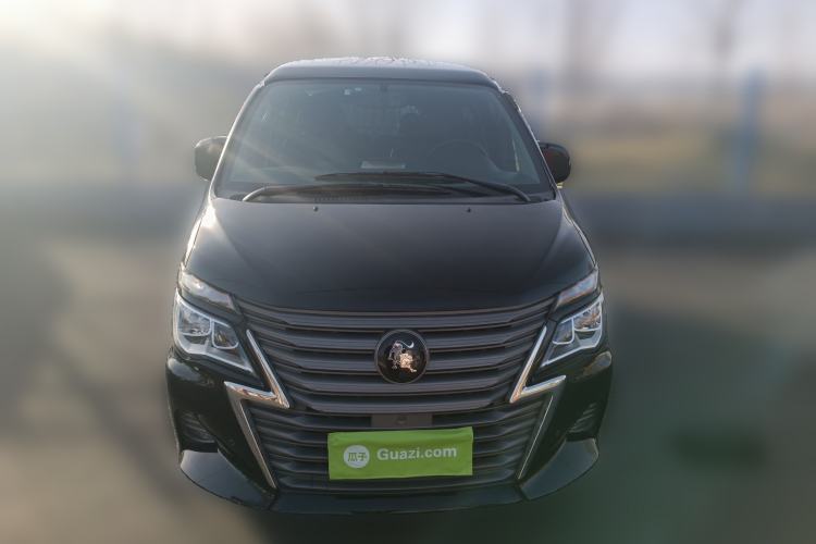 Used FORTHING Lingzhi 2022 Striving Version M5L 1.6L Luxury 7-Seater
