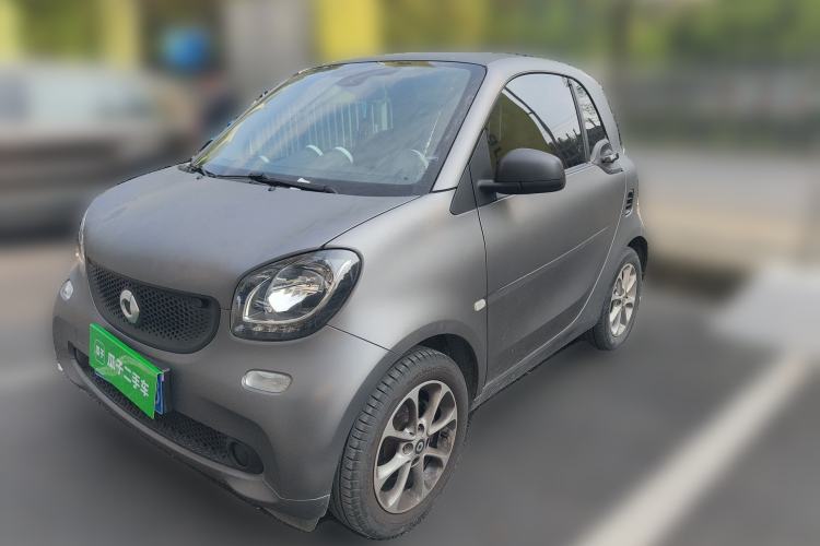 Used smart fortwo 2015 1.0L 52 kW hardtop Dynamic version