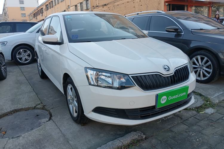 Used Skoda Fabia 2017 1.4L Automatic Car Enjoy Edition