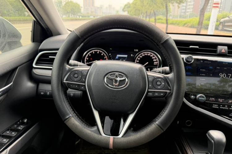 Used Toyota Camry 2019 2.0G Luxury Edition China VI Standard