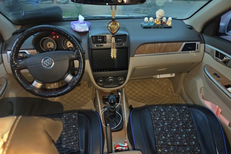 Used Buick Excelle 2015 1.5L Manual Classic Trim
