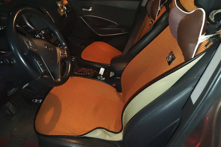 Used Hyundai Santa Fe 2013 2.4L Automatic Two-Wheel Drive Smart Version