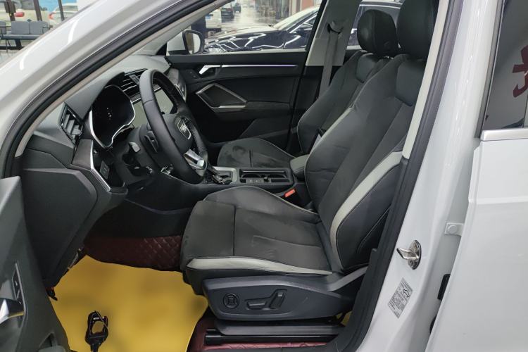 Used Audi Q3 2022 40 TFSI Fashion Dynamic Model
