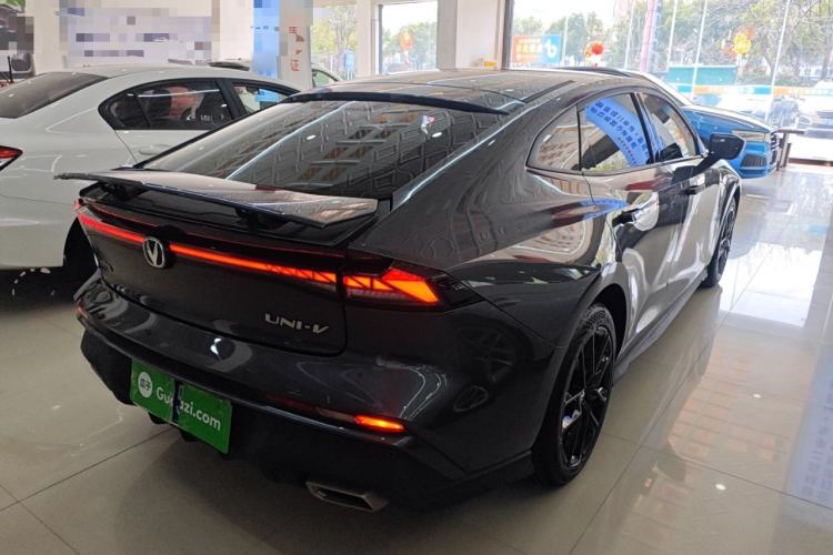 Used CHANGAN UNI-V 2024 1.5T Prestige Edition
