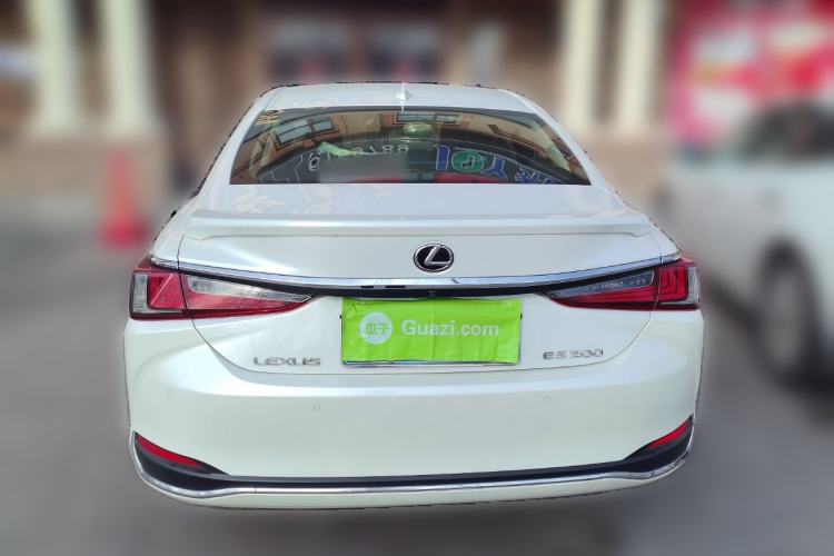 Used Lexus ES 2018 200 Excellence Edition China V Standard
