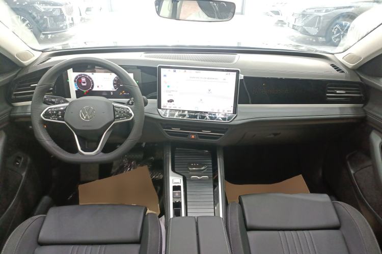 Used Volkswagen Magotan 2024 380TSI DSG Prestige Edition Center Console