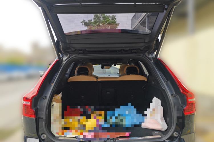 Used Volvo XC60 2019 T5 4x4 Smart Edition China V Standard Trunk