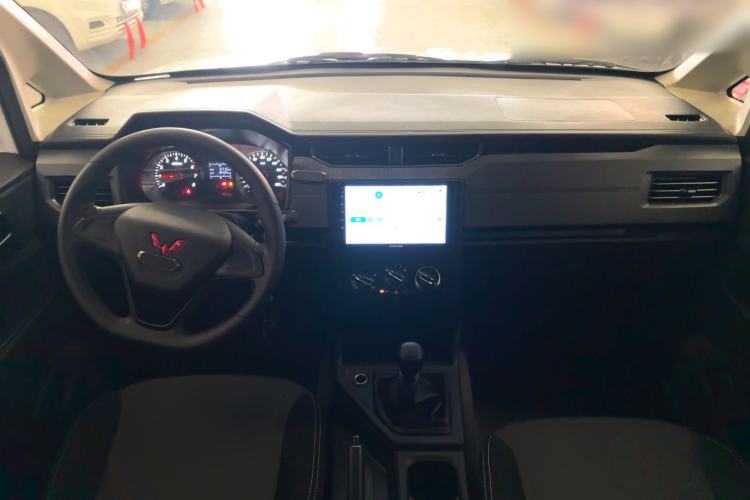 Used Wuling Hongguang PLUS 2020 1.5L Manual Standard Edition 5 Seats