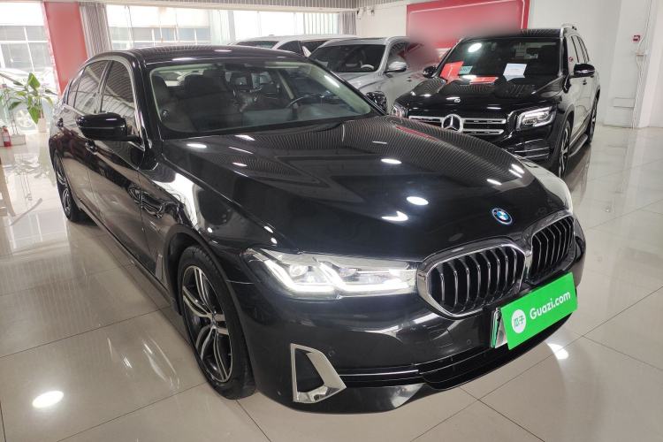 Used BMW 5 Series New Energy 2022 Updated Version 535Le Luxury Package Front Right 45 Deg