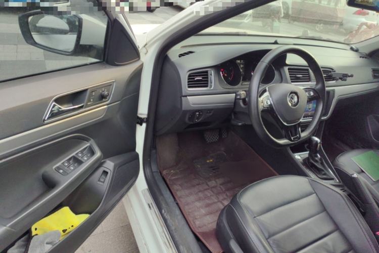 Used Volkswagen Lavida 2017 1.6L Automatic Comfort Edition Driver Seat