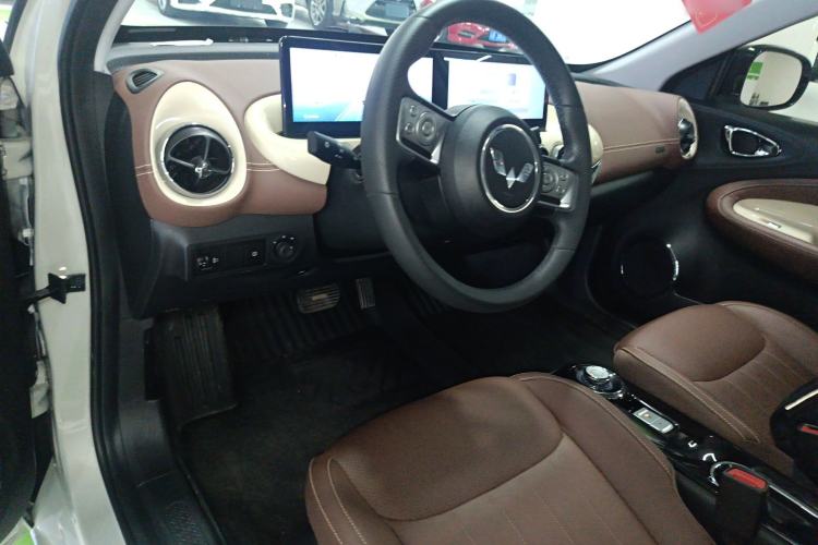 Used Wuling Bingo 2023 333 km Lingxi Connected Version
