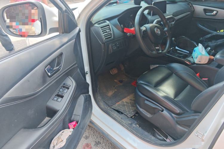 Used Dongfeng Fengon S560 2018 1.8L CVT Elite Model 7 Seats Driver Seat