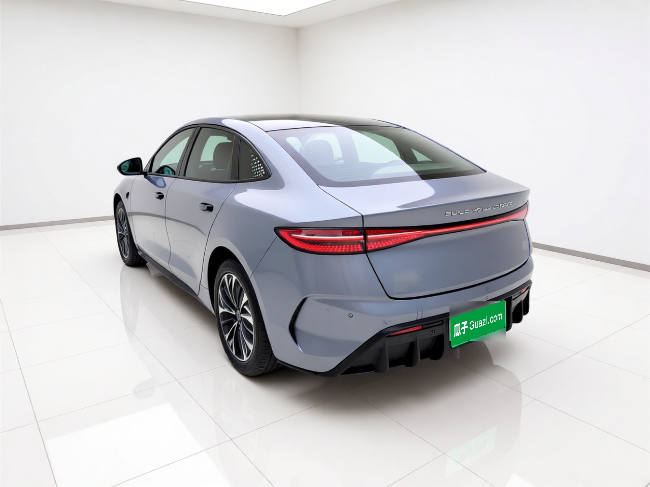 BYD Seal 2022 550 km Standard Range Rear-Wheel Drive Prestige Version — снимка 4