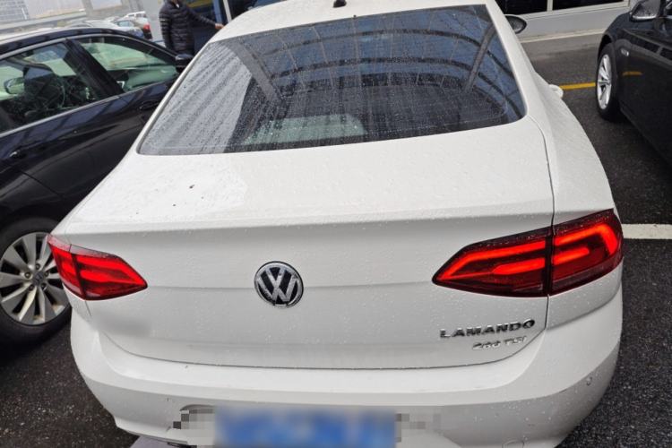 Used Volkswagen Lamando 2017 280TSI DSG Comfort Edition
