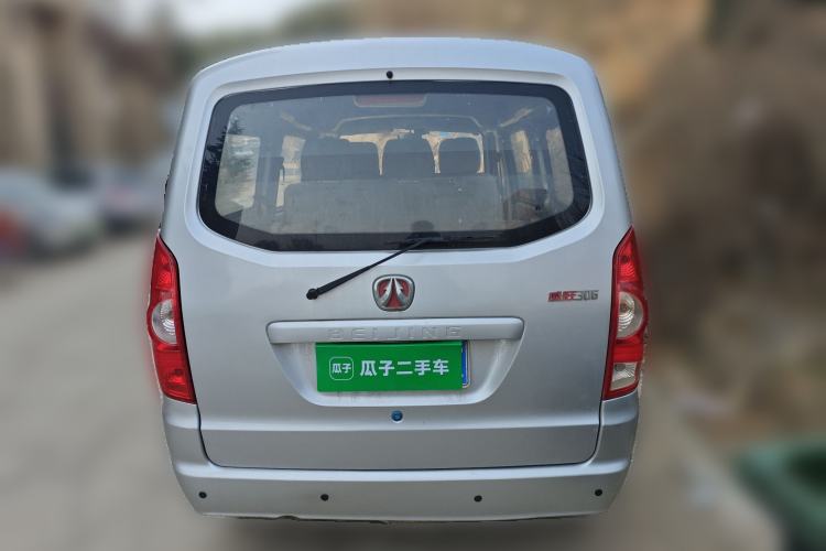 Used BAIC Weiwang 306 2011 1.3L luxury version 8 seats
