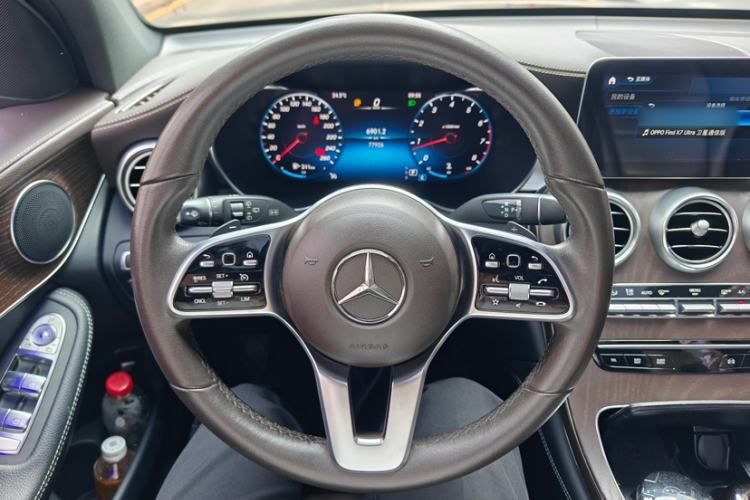 Used Mercedes-Benz GLC 2021 GLC 260 L 4MATIC Luxury Model Interior 3