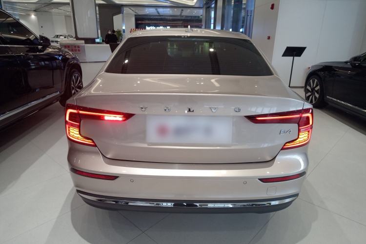 Used Volvo S60 2025 B4 Zhiyuan Luxury Edition