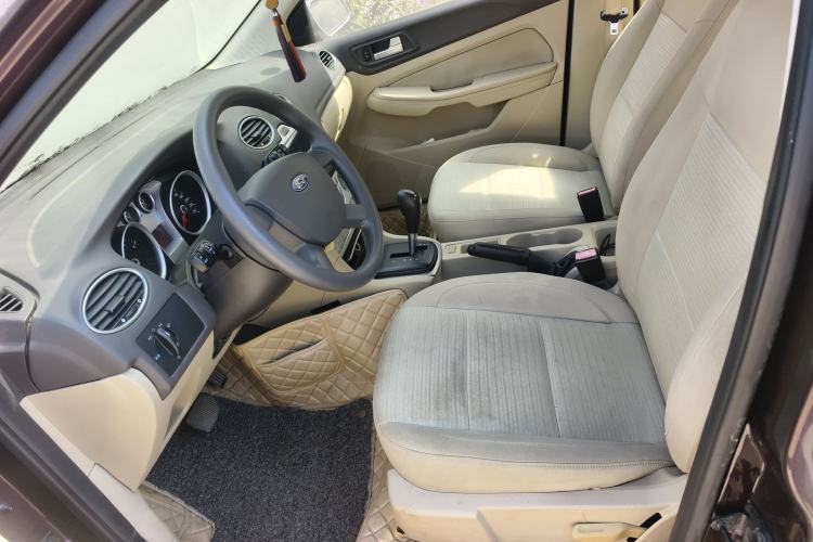 Used Ford Focus 2013 Sedan Classic 1.8L Automatic Base Model
