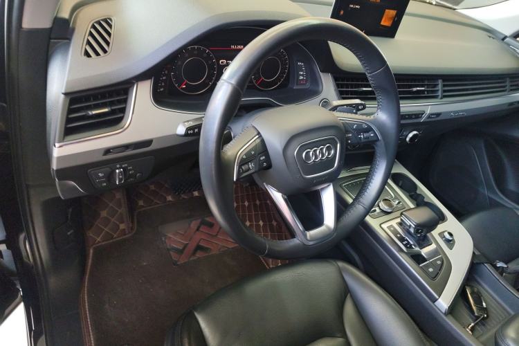 Used Audi Q7 2019 45 TFSI Comfort Model