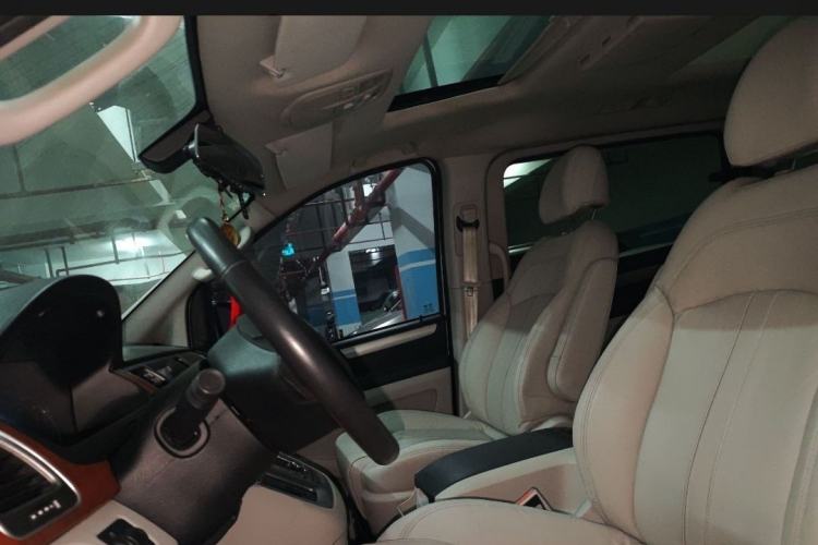 Used SAIC MAXUS G10 2014 2.0T Automatic Luxury Executive Edition
