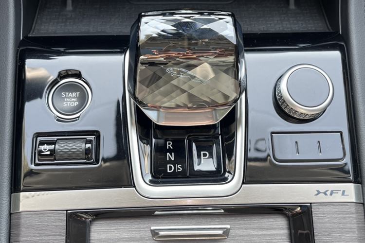 Used Jaguar XFL 2023 XFL 2.0T P200 Two-Wheel-Drive Elite Luxury Edition